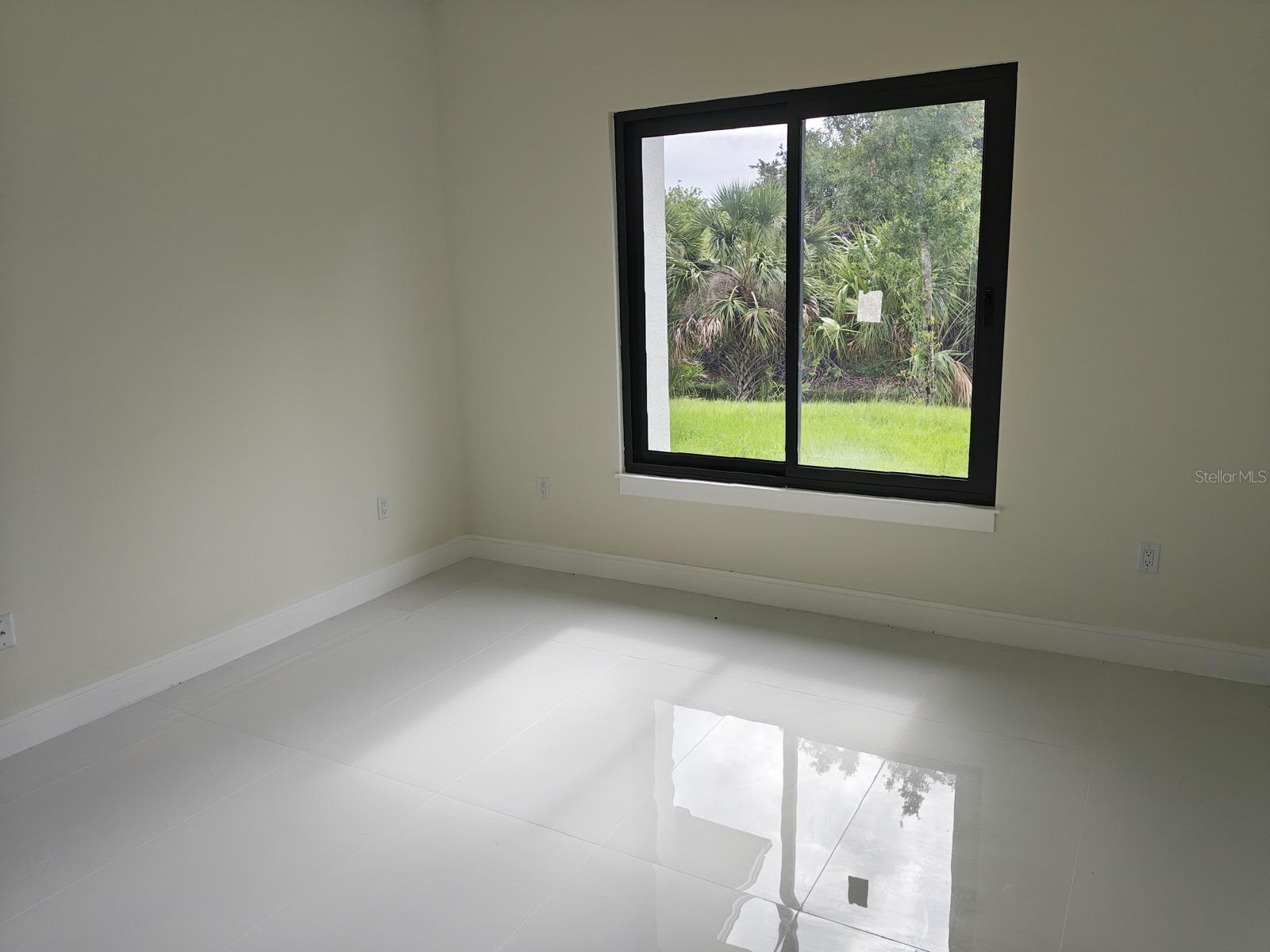 Image 11 of 14 For 267 Santa Marta Street