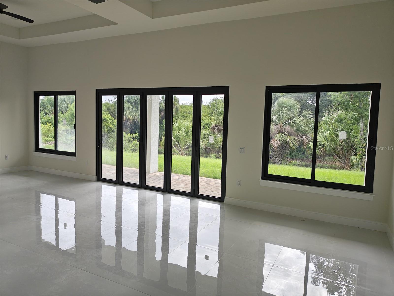 Image 6 of 14 For 267 Santa Marta Street