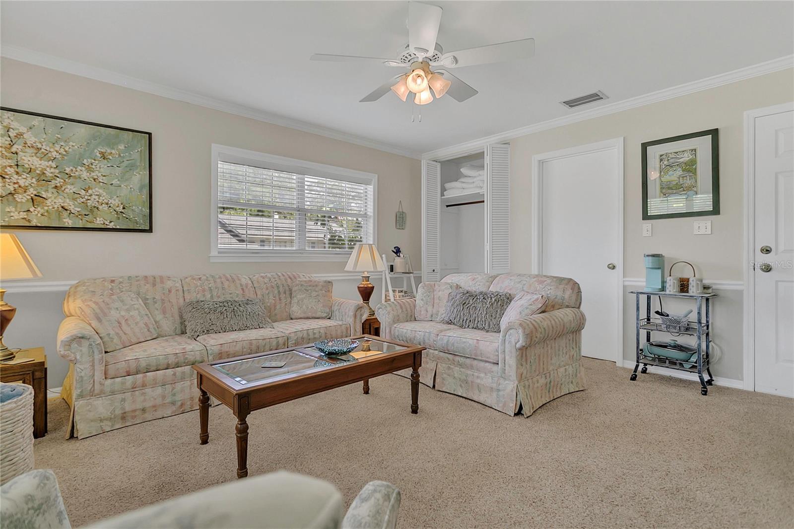 Image 6 of 33 For 936 Baker Street