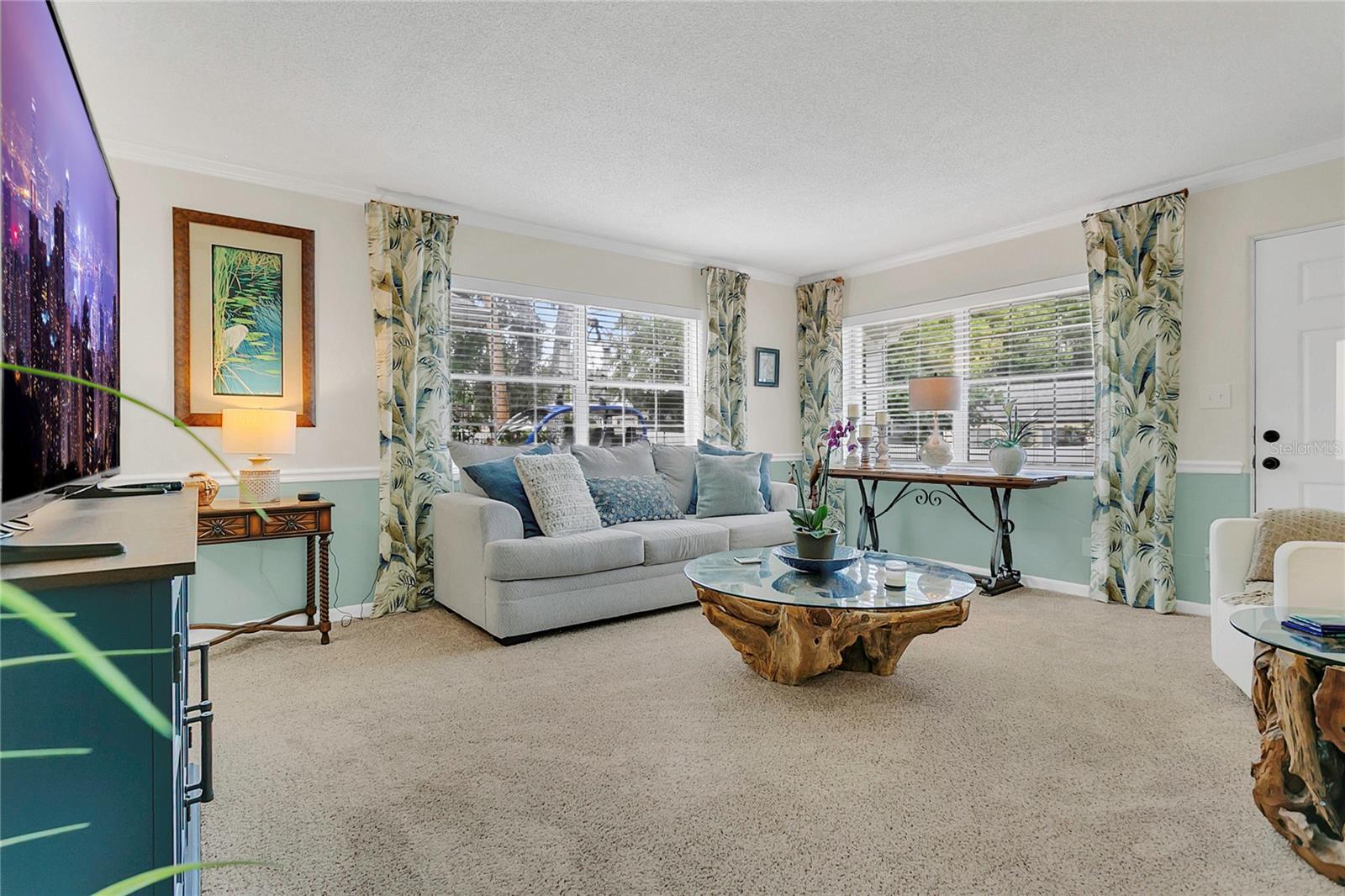 Image 7 of 33 For 936 Baker Street