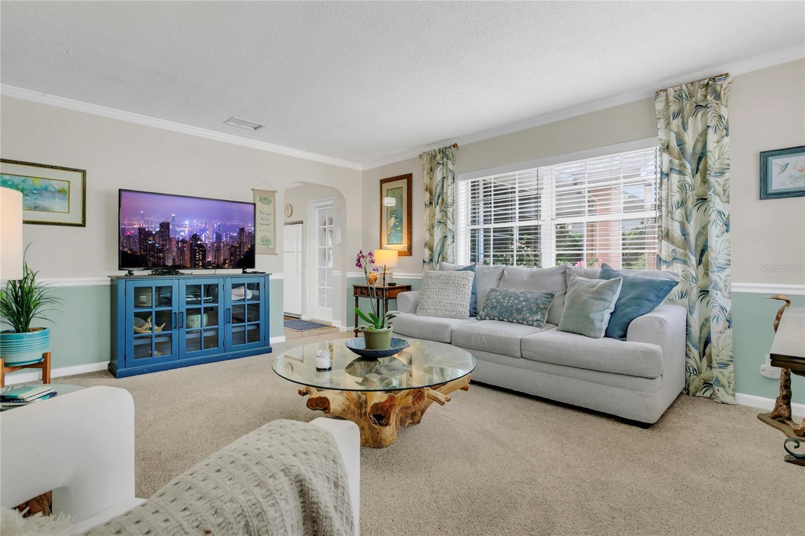 Image 8 of 33 For 936 Baker Street