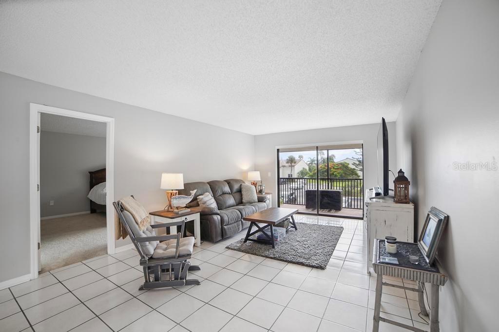 Image 9 of 38 For 5800 Banana River Boulevard 128