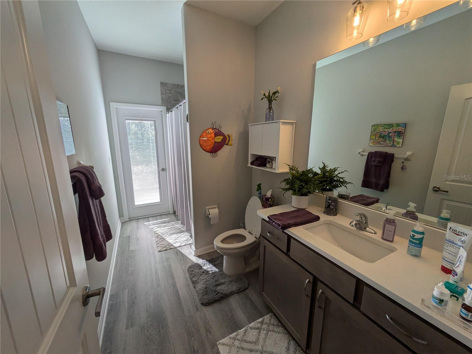 Image 17 of 31 For 7 Eugenia Court W