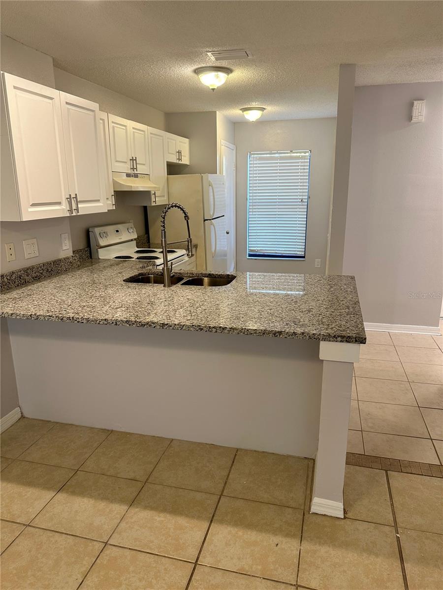 Image 6 of 13 For 928 Andy Street