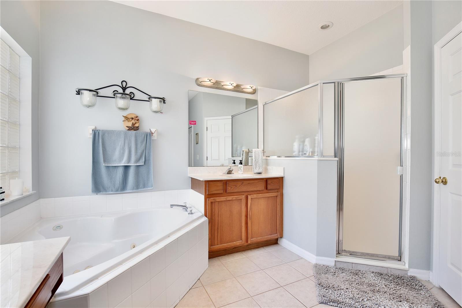 Image 14 of 24 For 9521 Southern Garden Circle