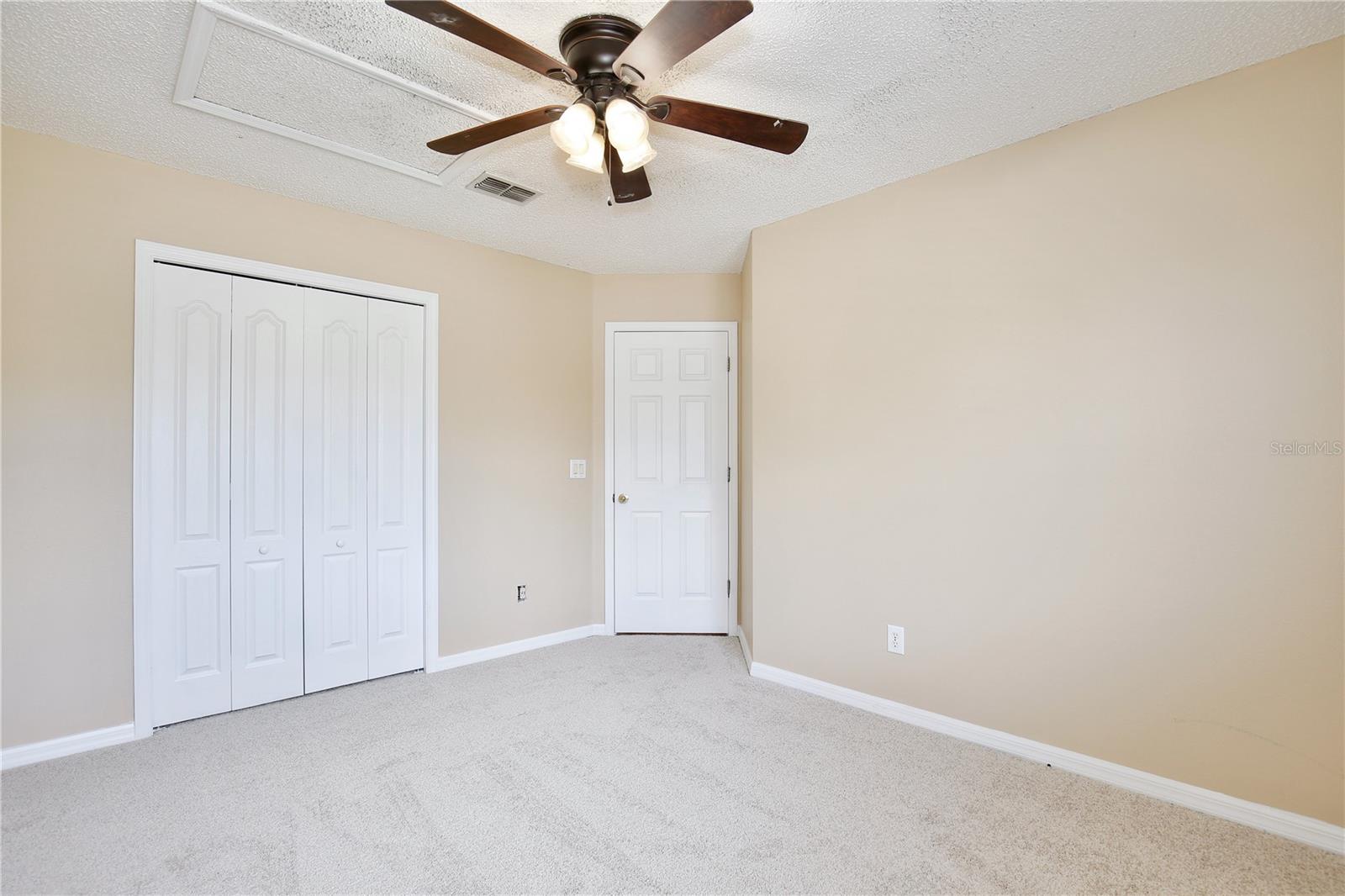 Image 17 of 24 For 9521 Southern Garden Circle