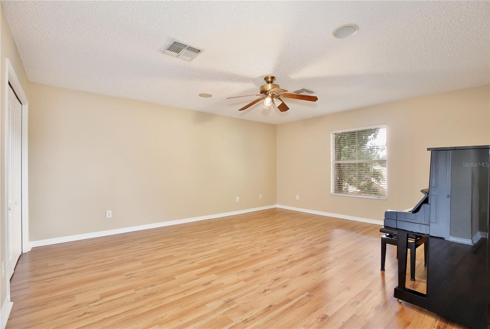 Image 18 of 24 For 9521 Southern Garden Circle