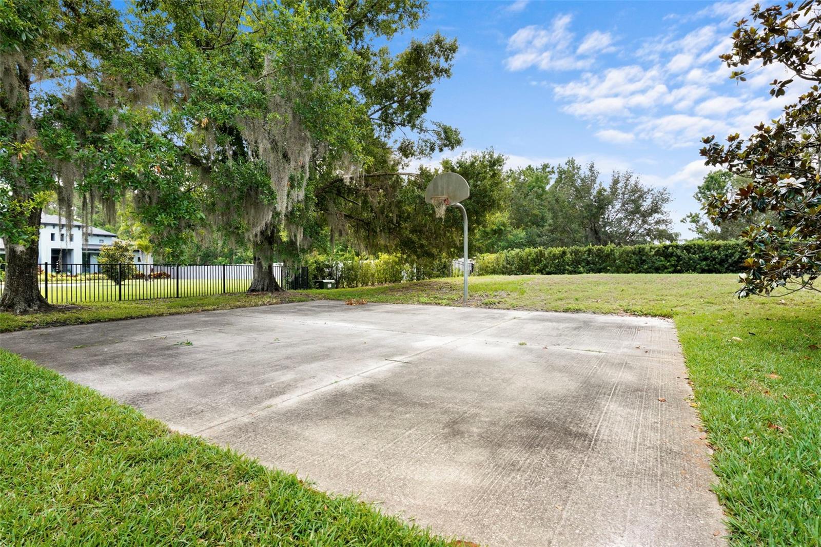 Image 7 of 100 For 10352 Burris Court