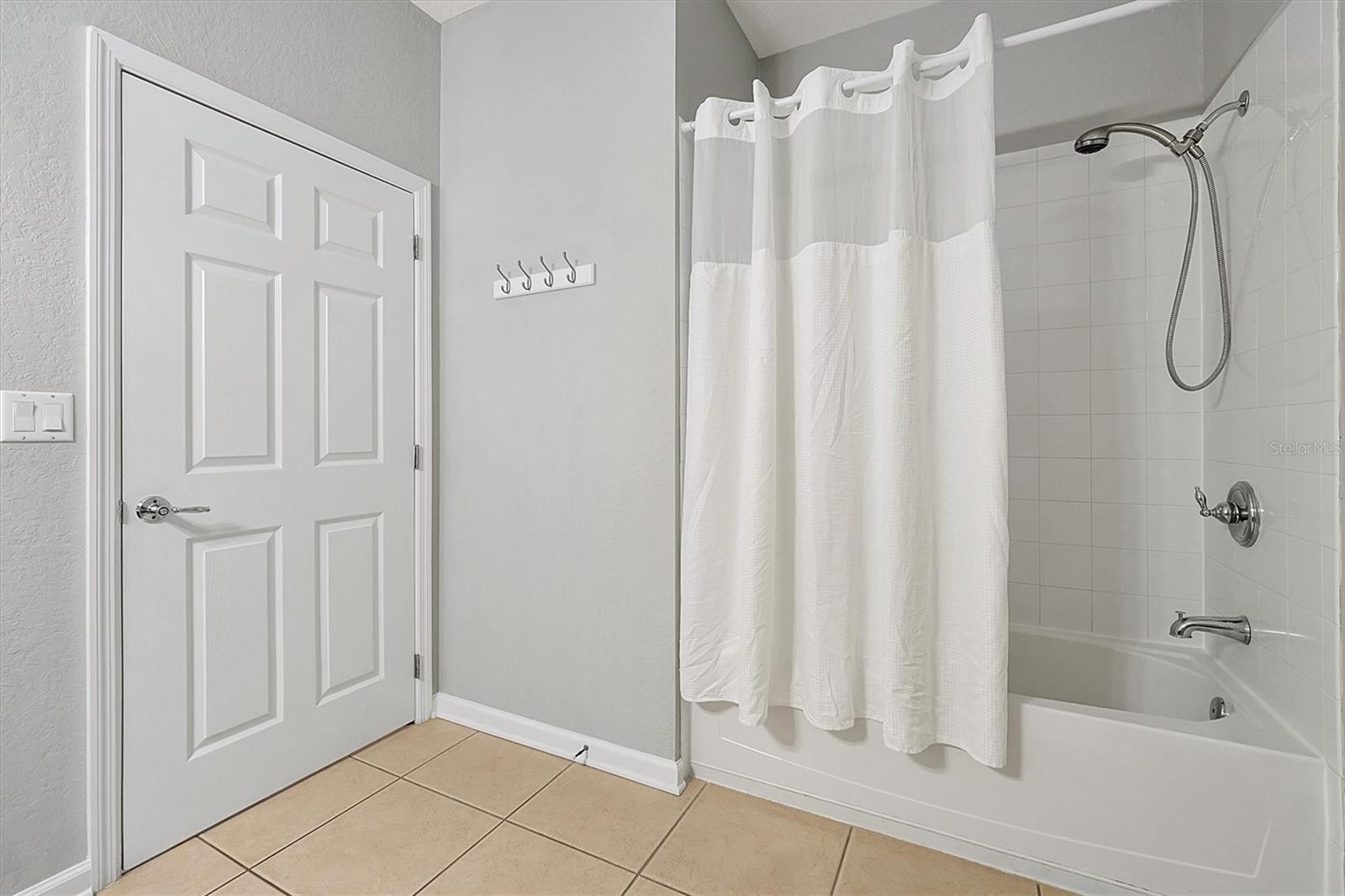 Image 23 of 47 For 4114 Breakview Drive 30702