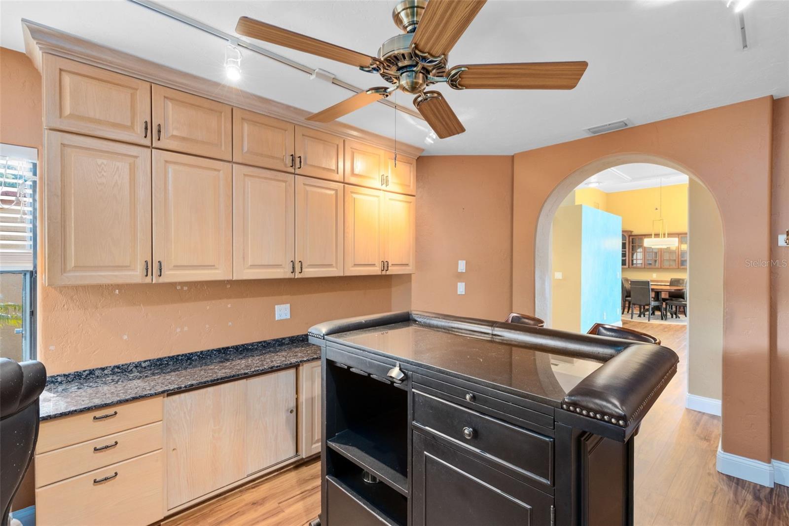 Image 19 of 29 For 2945 Lake Pineloch Boulevard 18-26