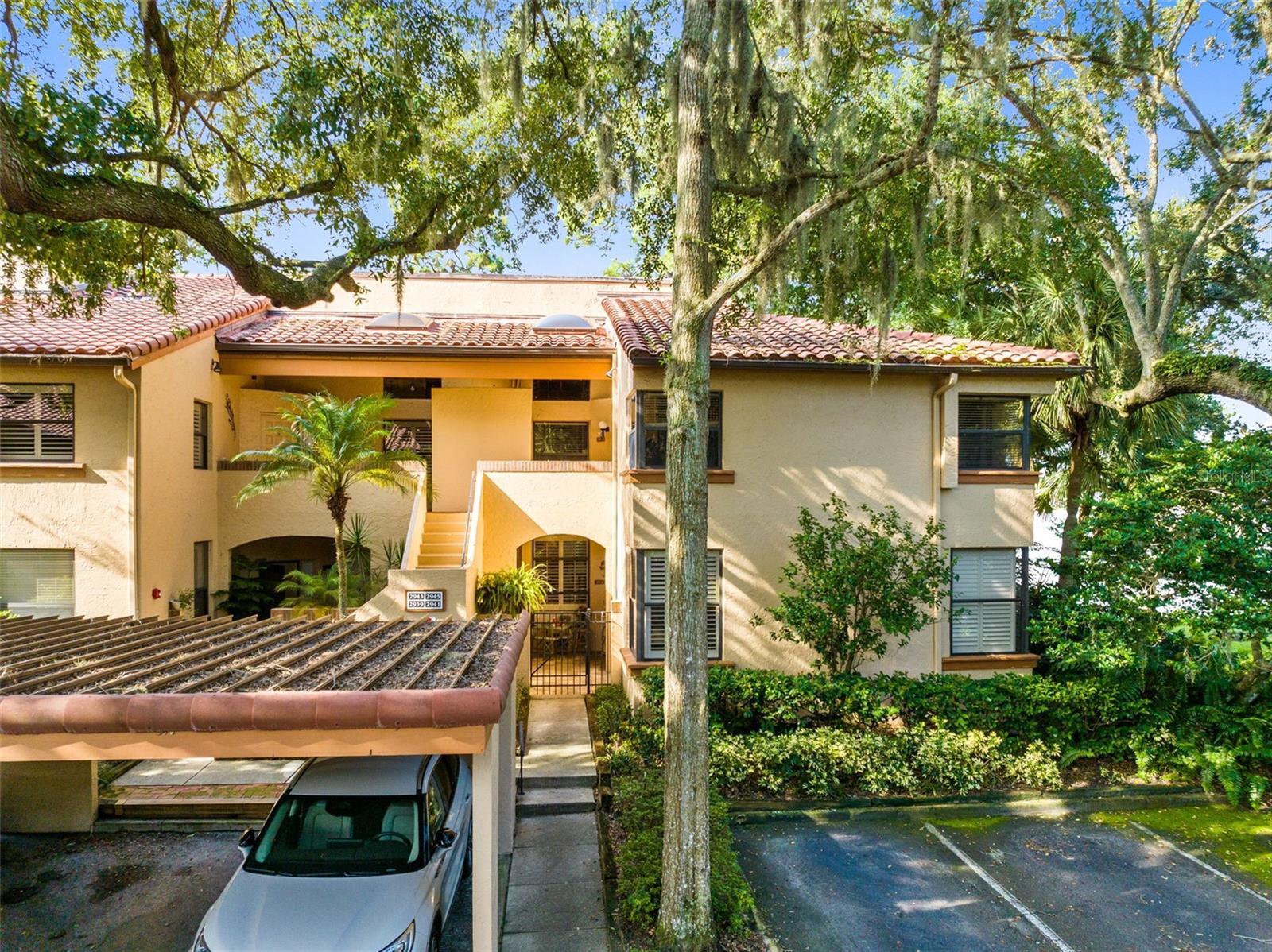 Image 23 of 29 For 2945 Lake Pineloch Boulevard 18-26