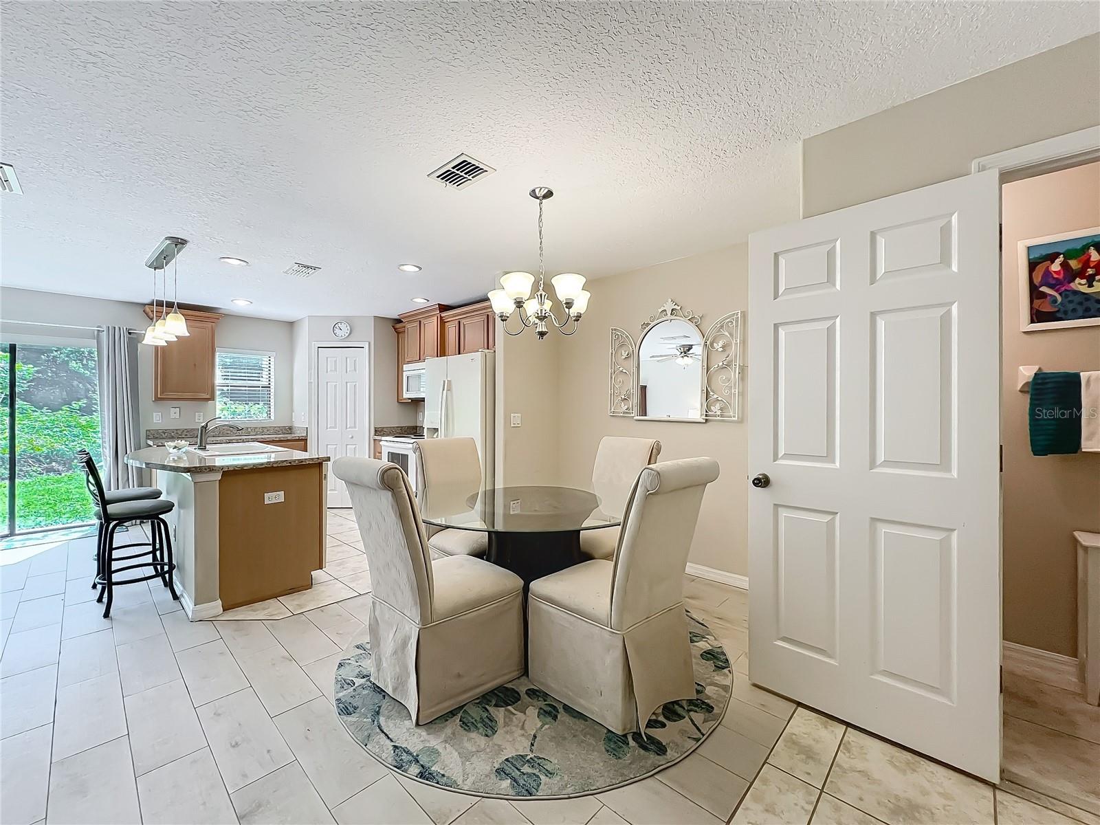 Image 7 of 63 For 5420 Windsor Lake Circle