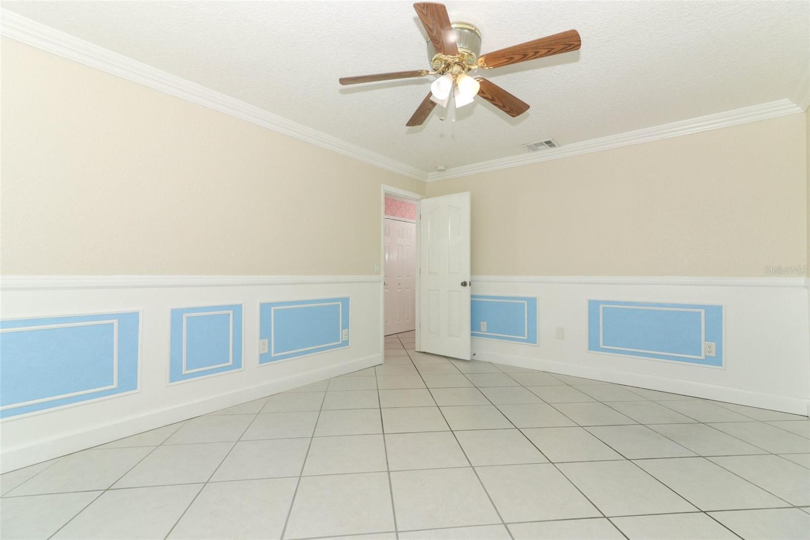 Image 17 of 65 For 645 Peachwood Drive
