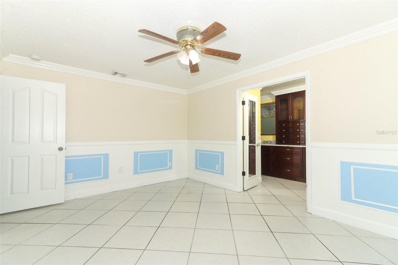 Image 19 of 65 For 645 Peachwood Drive