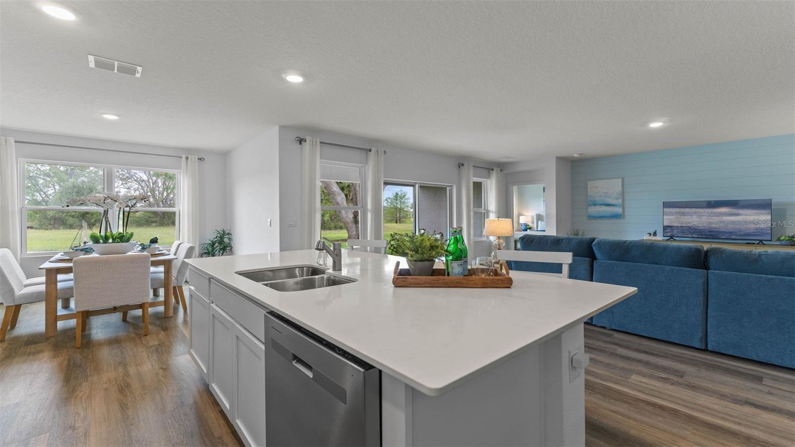 Image 8 of 25 For 4246 Acoma Drive