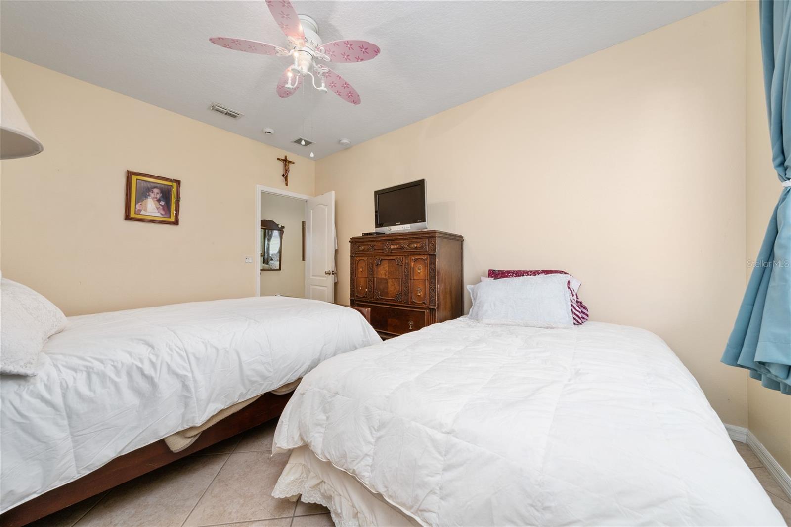 Image 24 of 43 For 3012 Villa Preciosa Drive