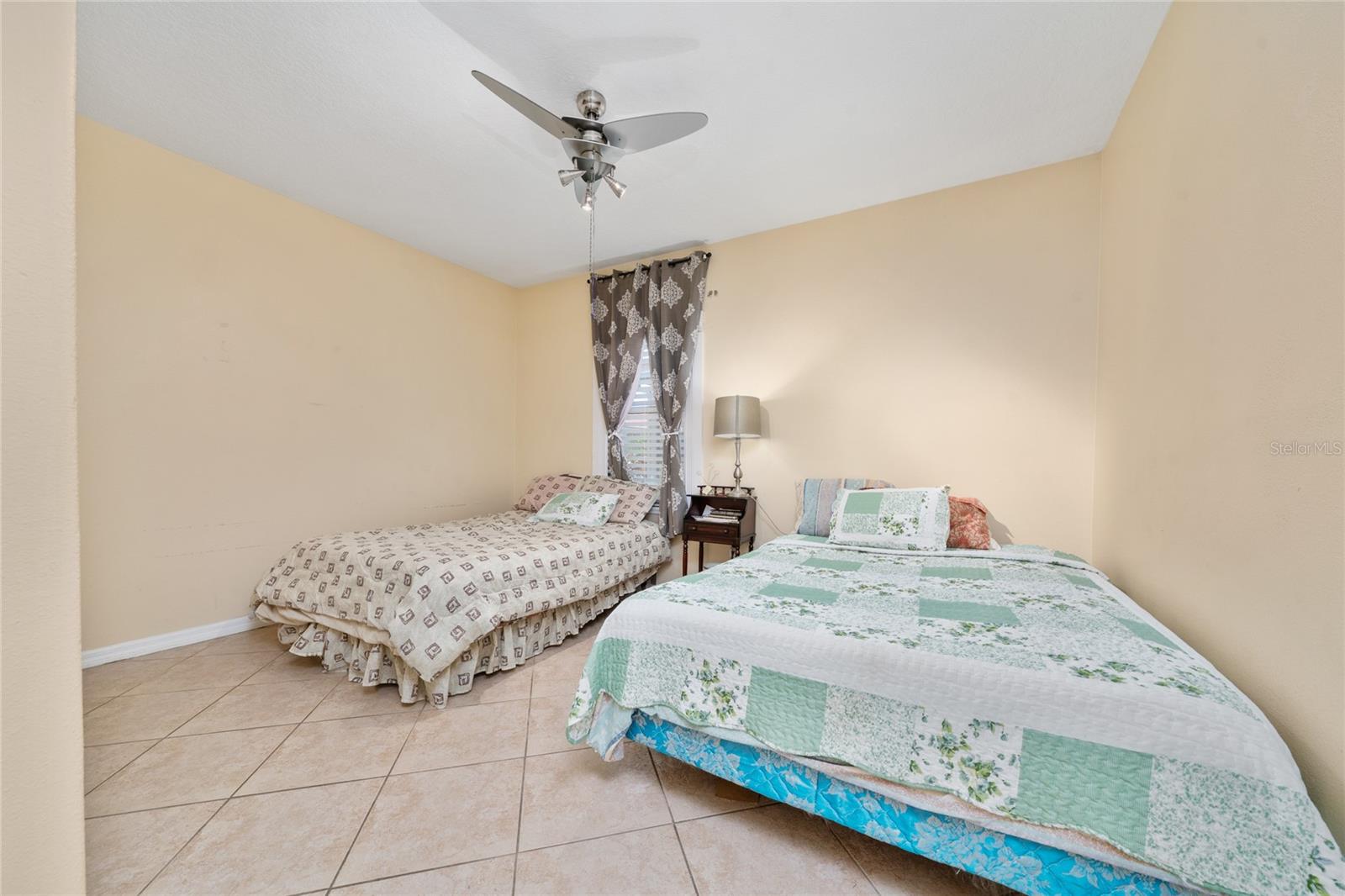 Image 26 of 43 For 3012 Villa Preciosa Drive