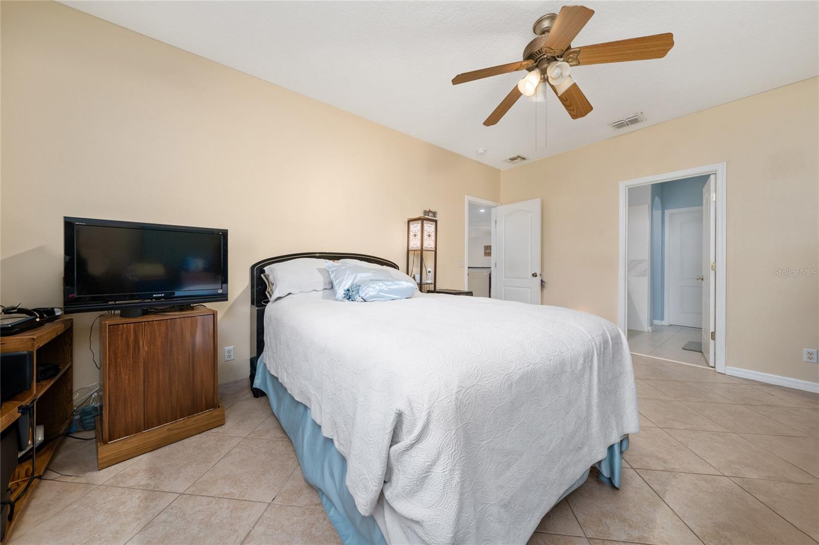 Image 30 of 43 For 3012 Villa Preciosa Drive