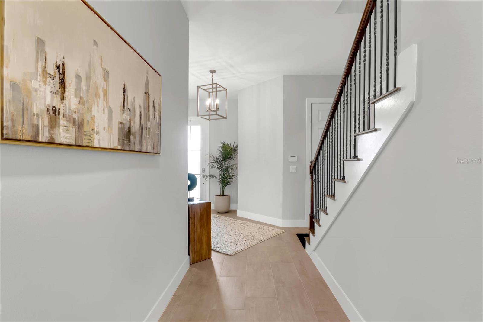 Image 4 of 46 For 15947 Vetta Drive