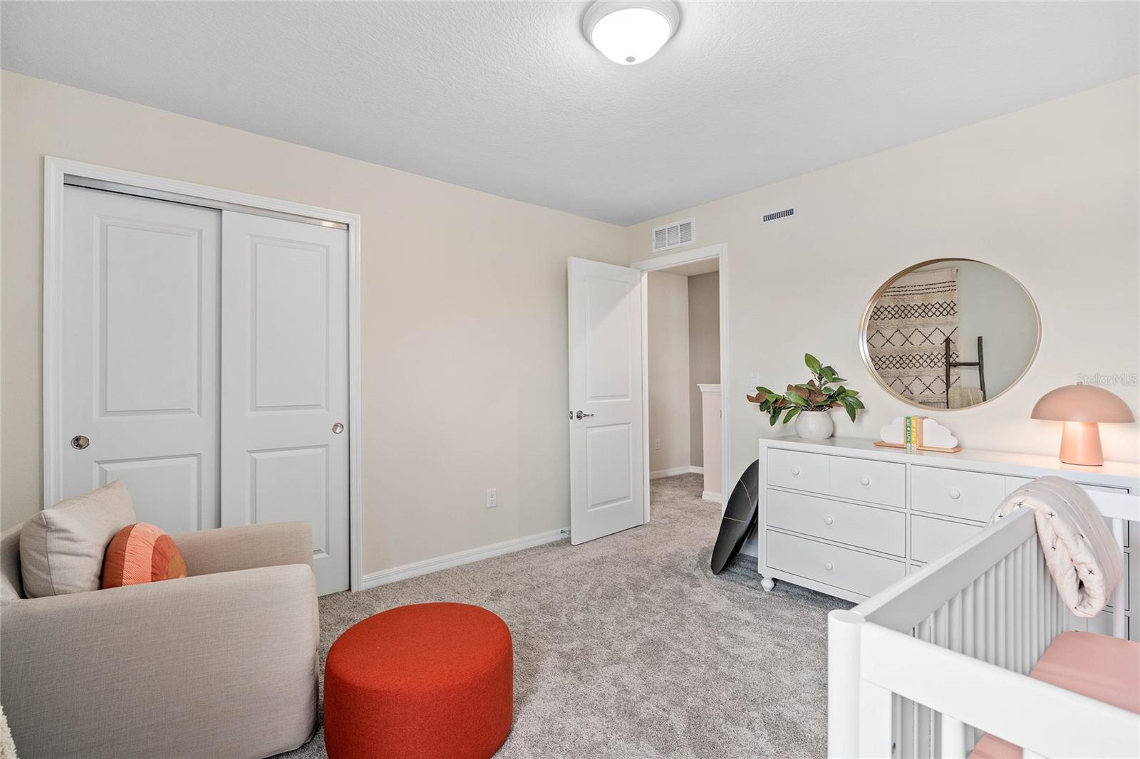 Image 21 of 27 For 405 Meadowland Point