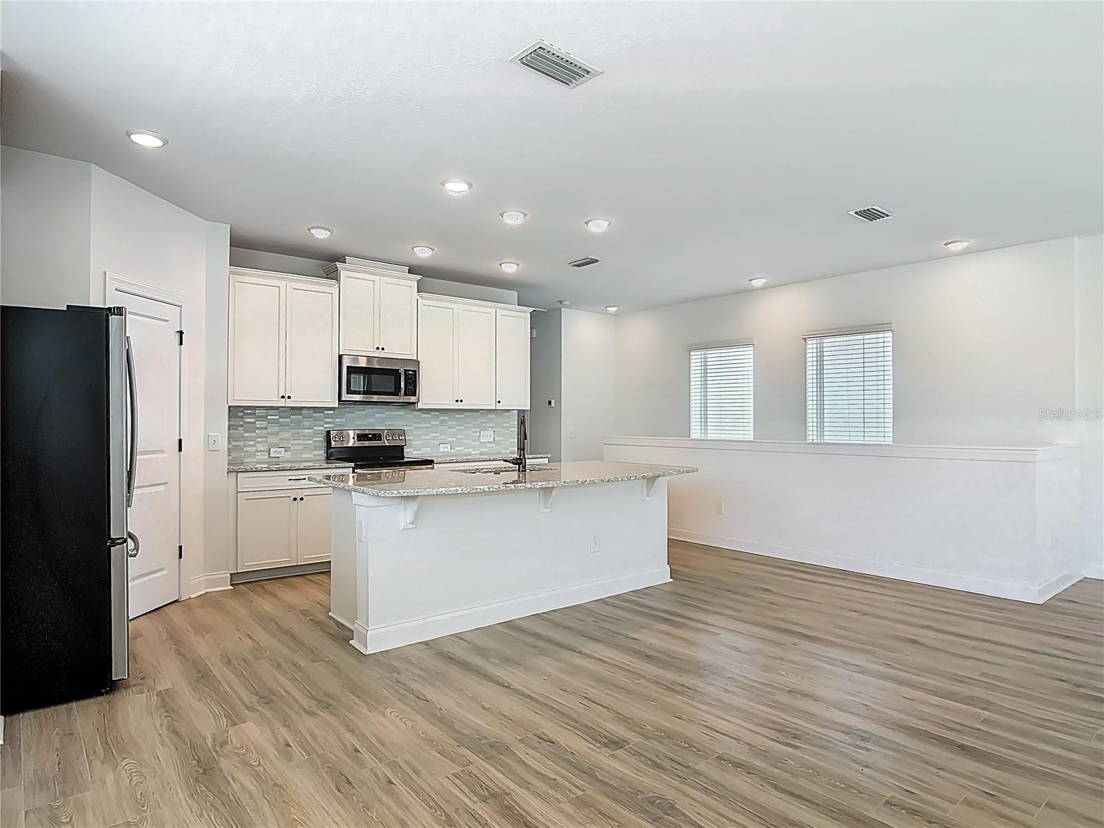 Image 5 of 44 For 4630 Socrates Way