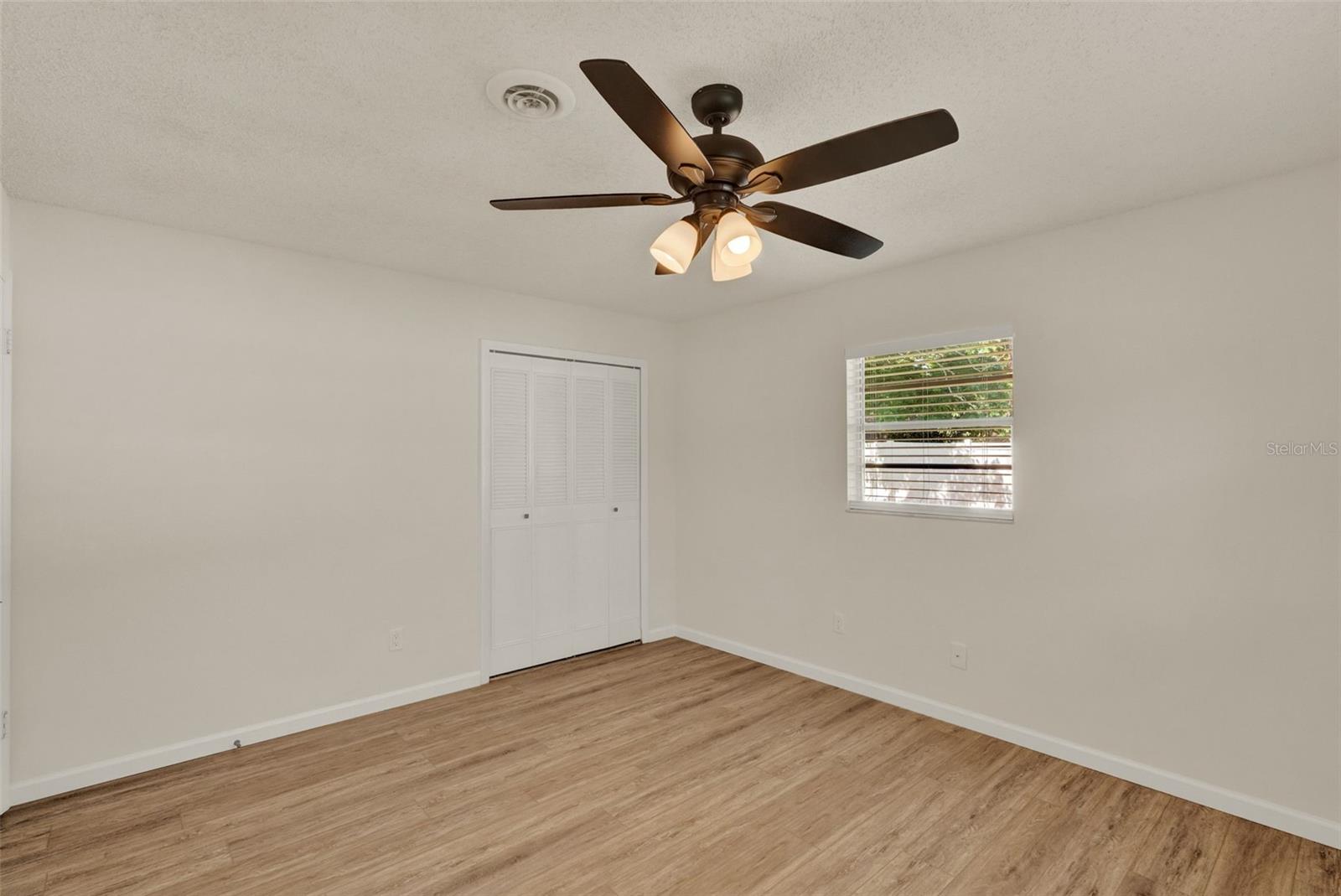 Image 24 of 42 For 5210 Poinsetta Avenue