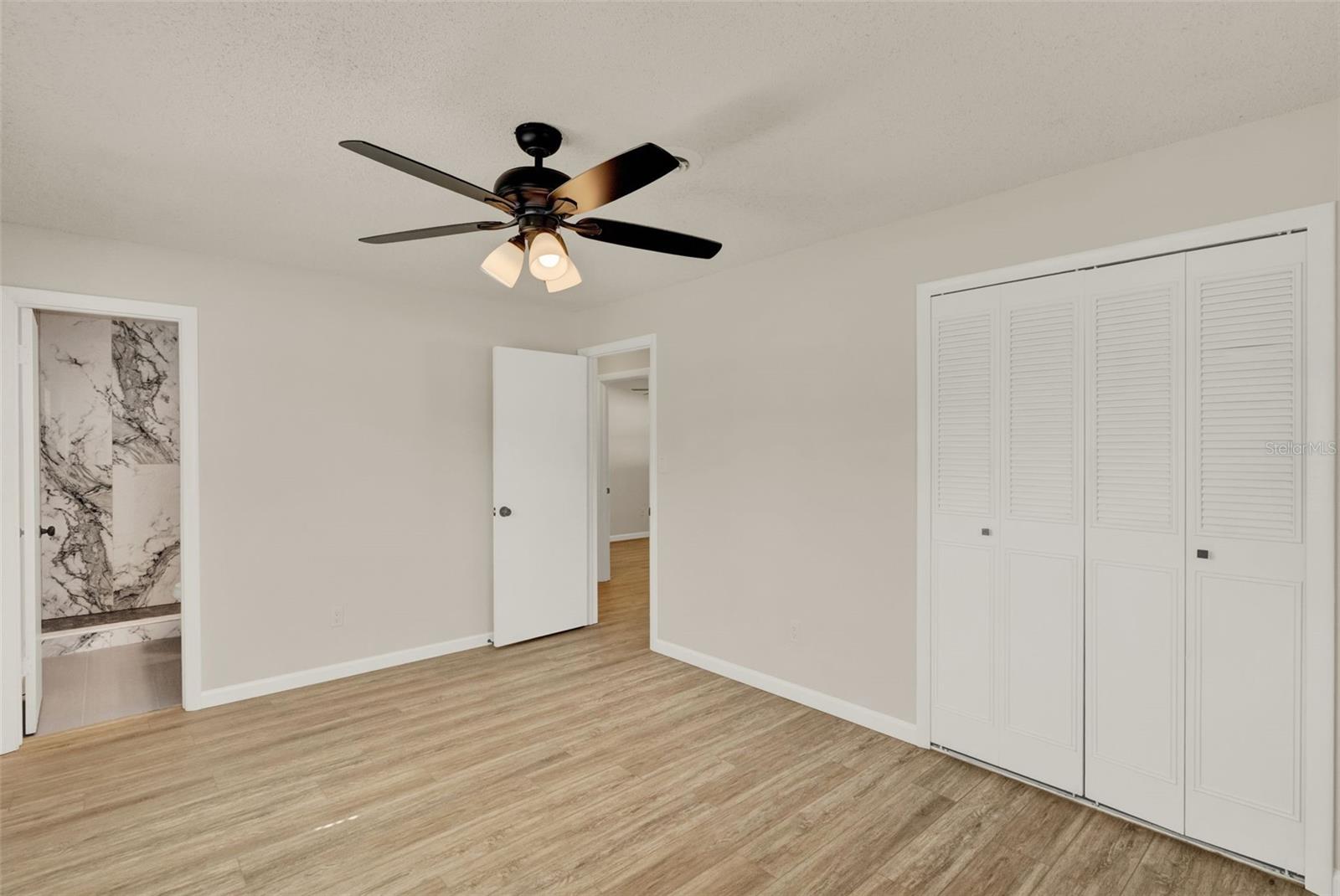 Image 29 of 42 For 5210 Poinsetta Avenue