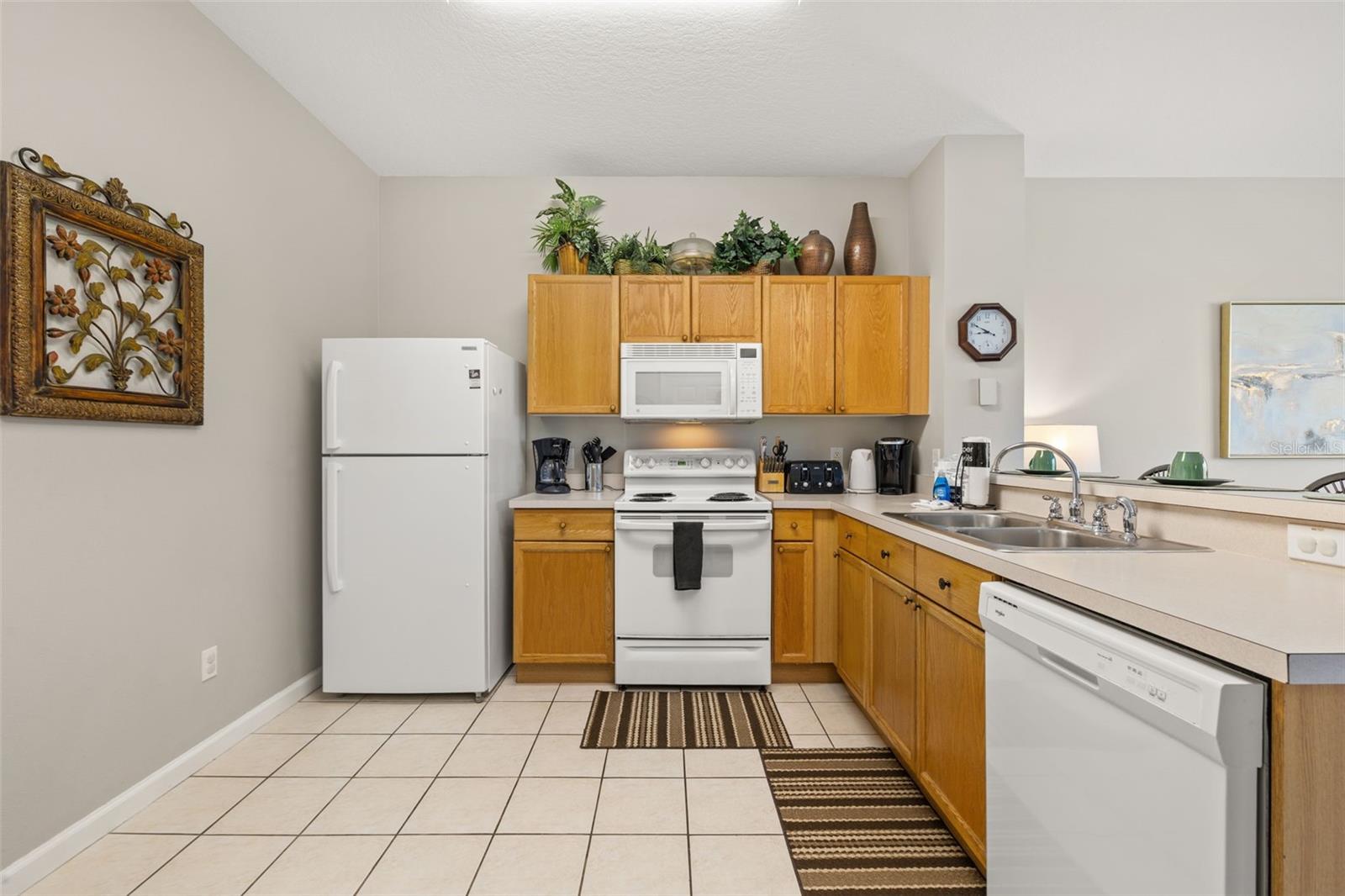 Image 21 of 100 For 2346 Silver Palm Drive