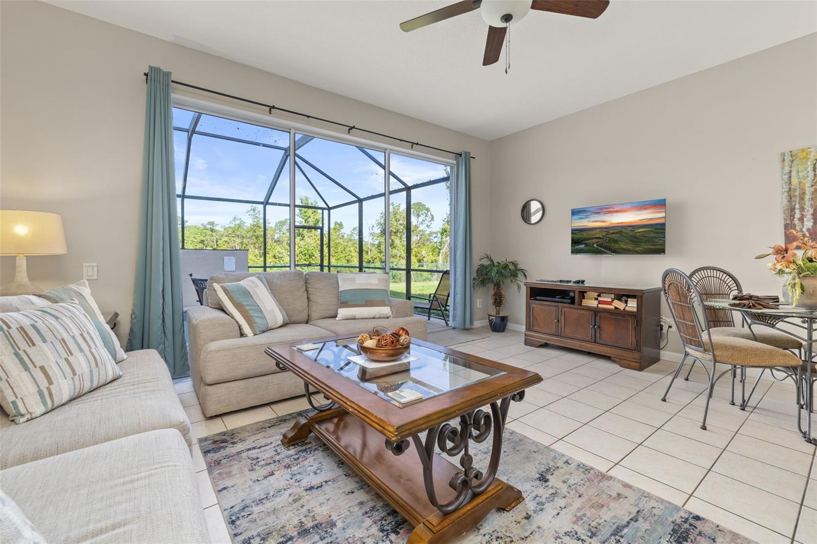 Image 26 of 100 For 2346 Silver Palm Drive