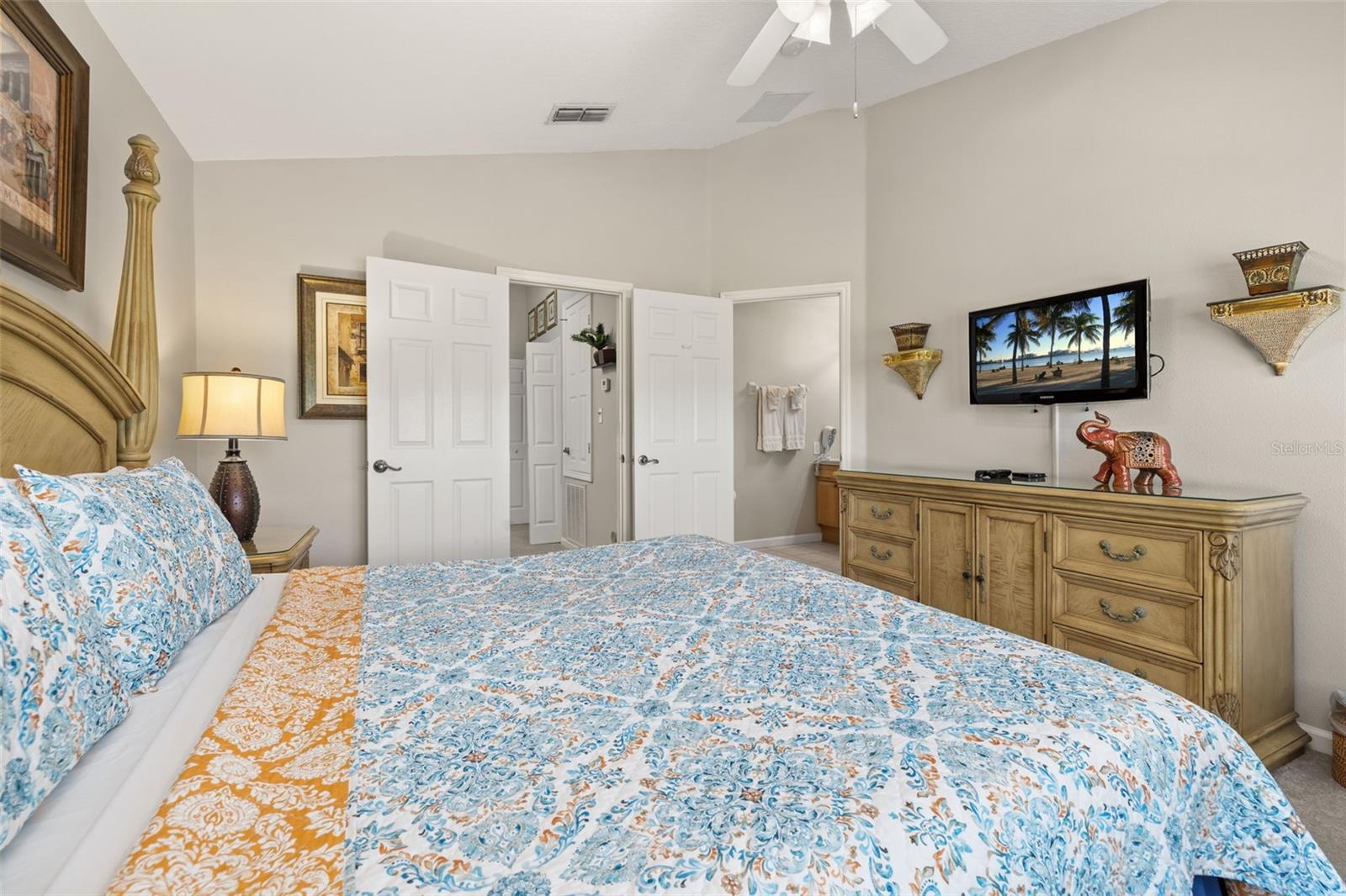 Image 37 of 100 For 2346 Silver Palm Drive