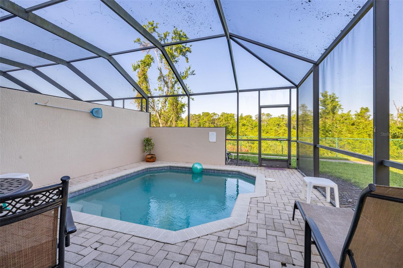 Image 42 of 100 For 2346 Silver Palm Drive