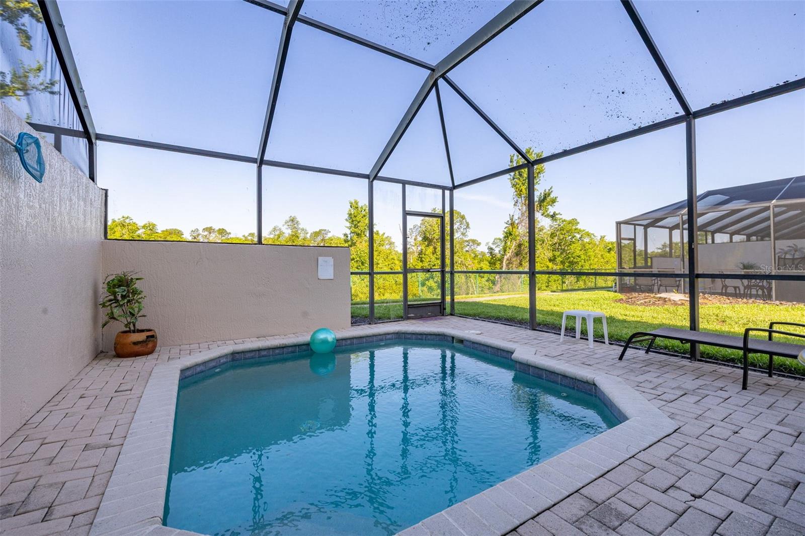 Image 43 of 100 For 2346 Silver Palm Drive