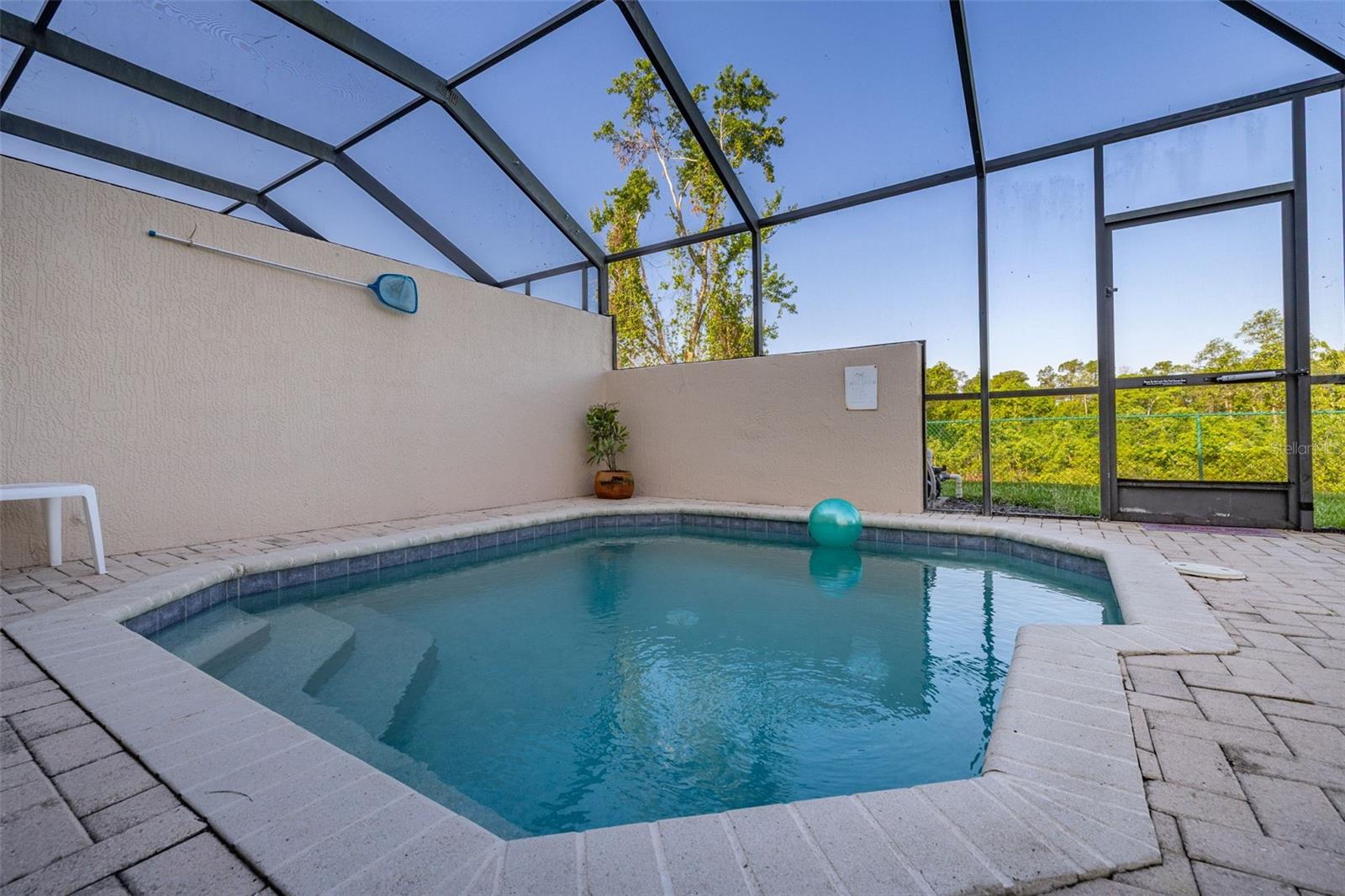 Image 44 of 100 For 2346 Silver Palm Drive