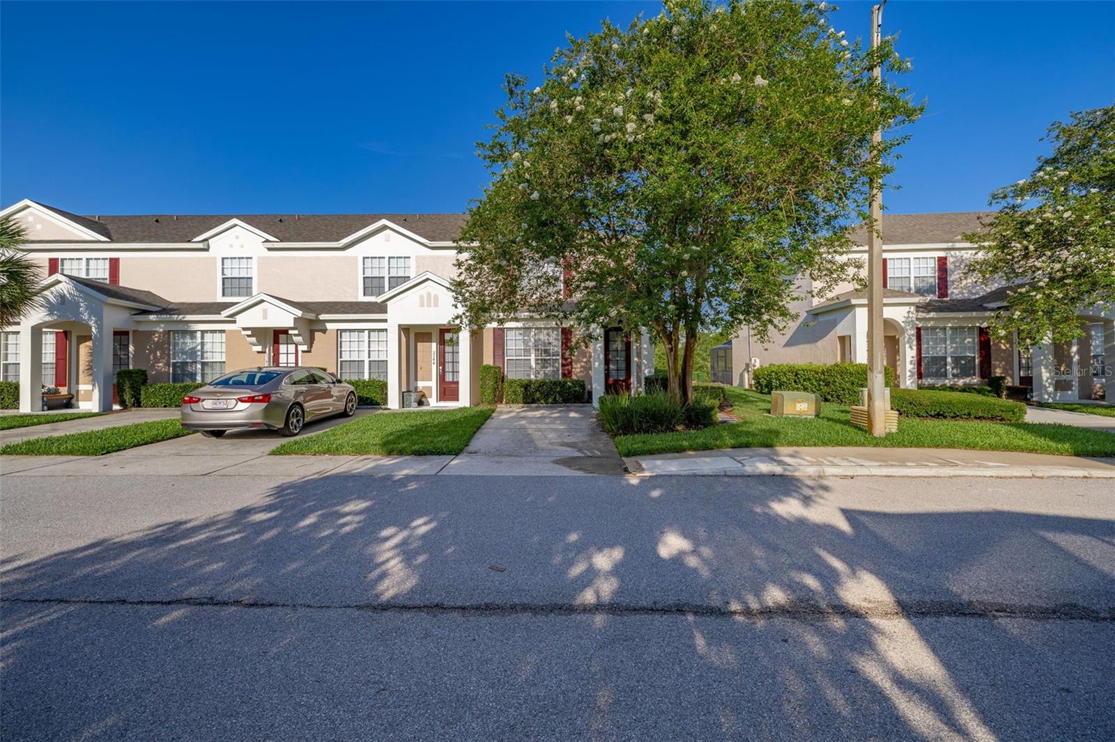 Image 8 of 100 For 2346 Silver Palm Drive