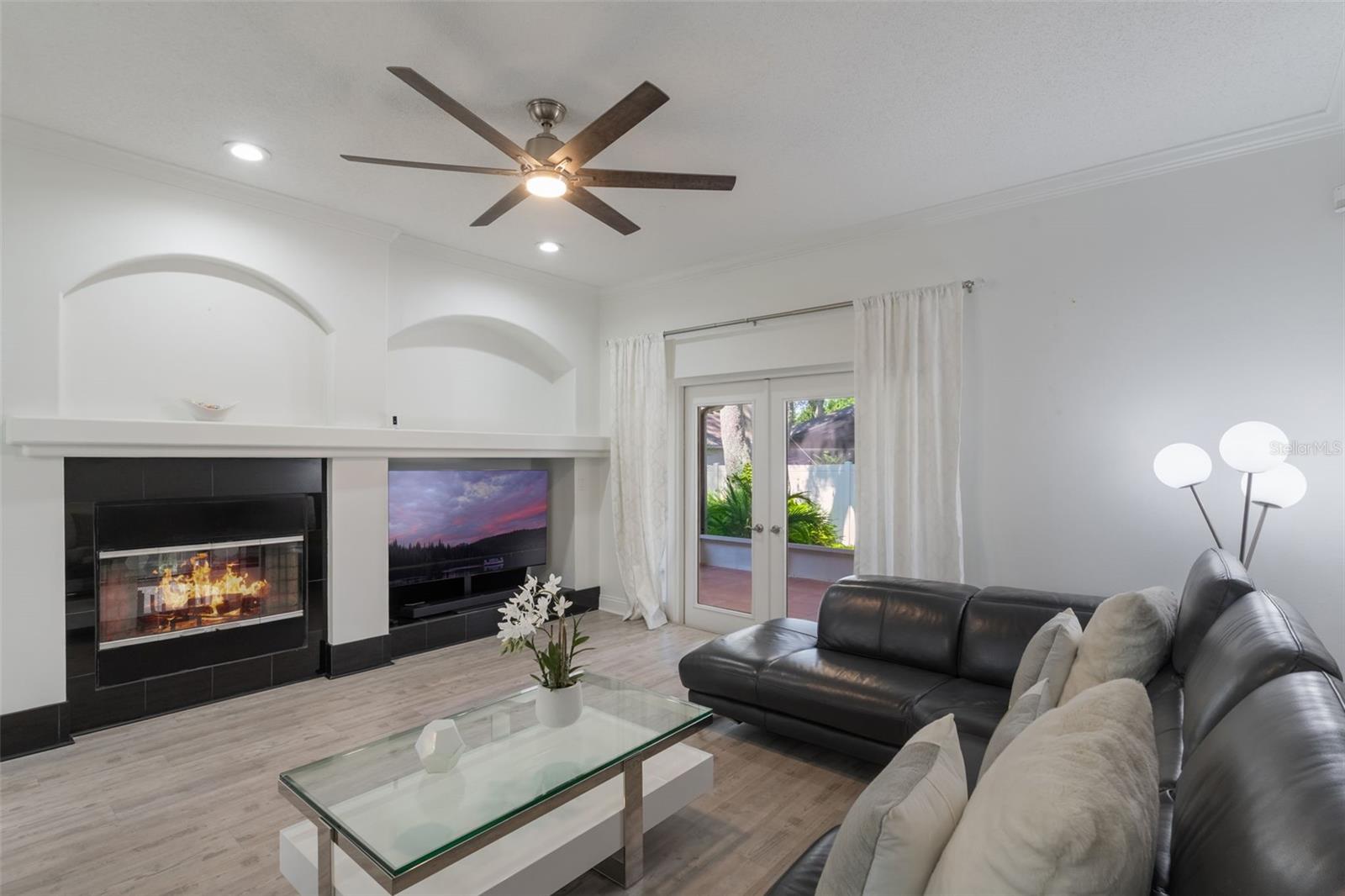 Image 15 of 47 For 920 Cool Springs Circle