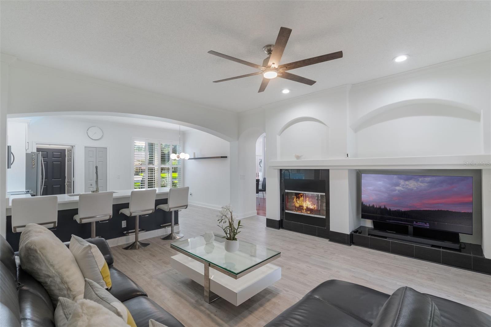 Image 17 of 47 For 920 Cool Springs Circle