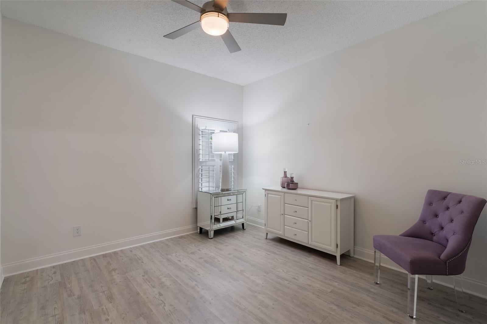 Image 27 of 47 For 920 Cool Springs Circle
