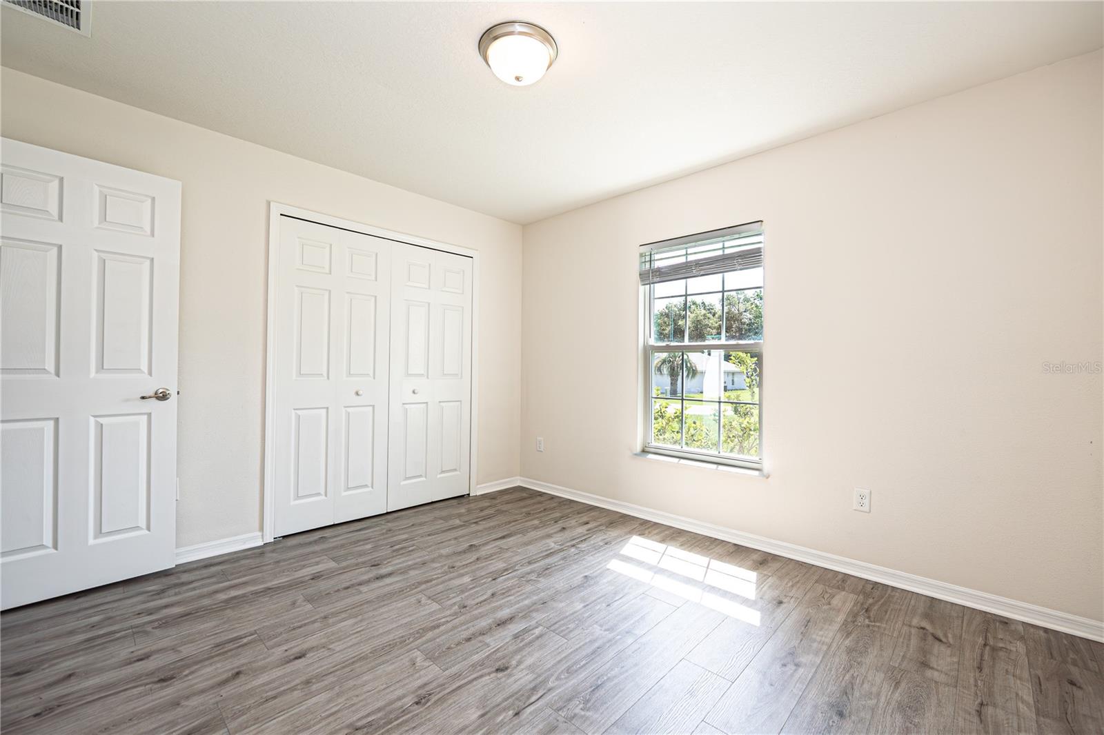 Image 18 of 27 For 15476 34th Court Road