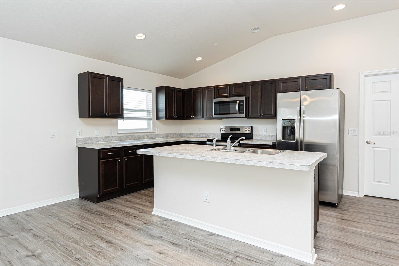 Image 6 of 27 For 15476 34th Court Road