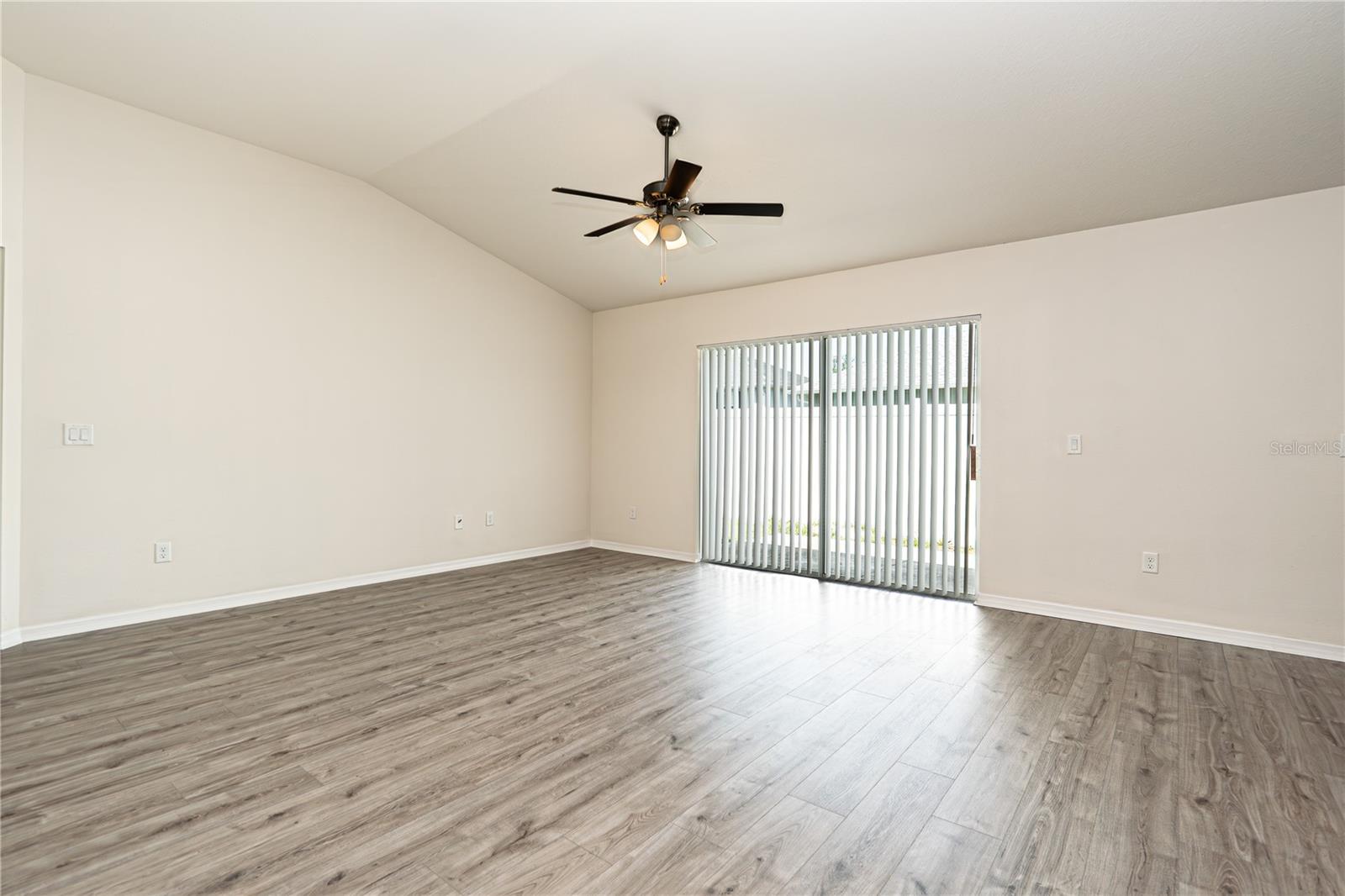 Image 8 of 27 For 15476 34th Court Road