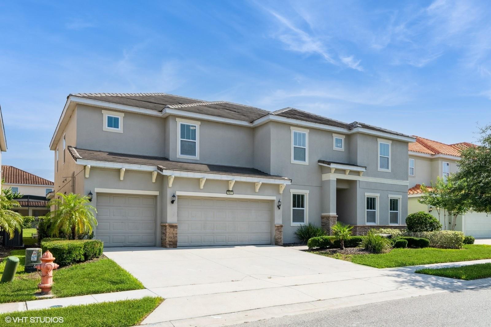 Listing photo id 0 for 7017 Oakwood Street
