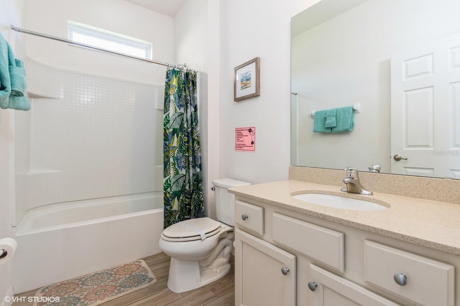 Listing photo id 30 for 7017 Oakwood Street