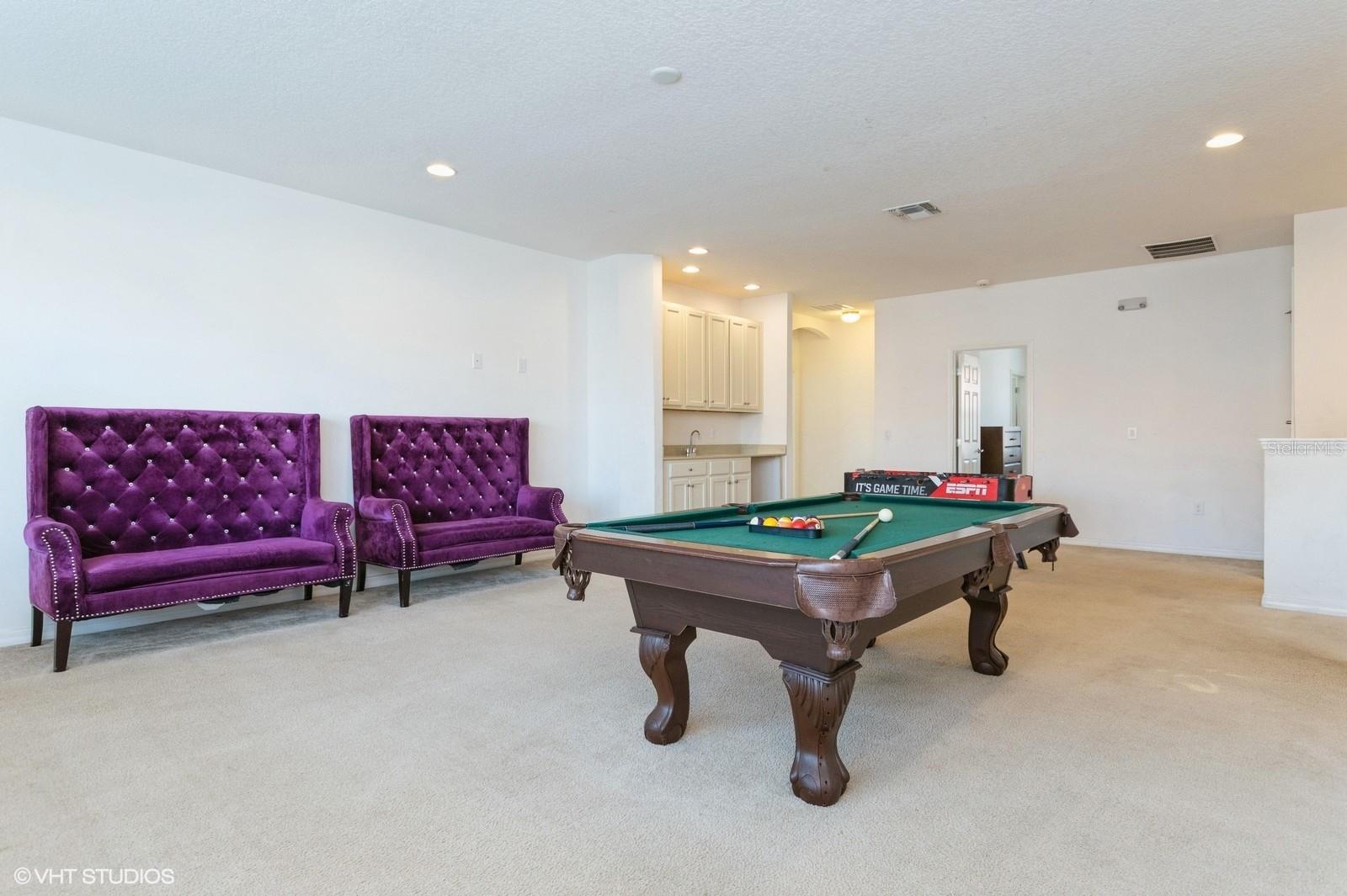 Listing photo id 40 for 7017 Oakwood Street