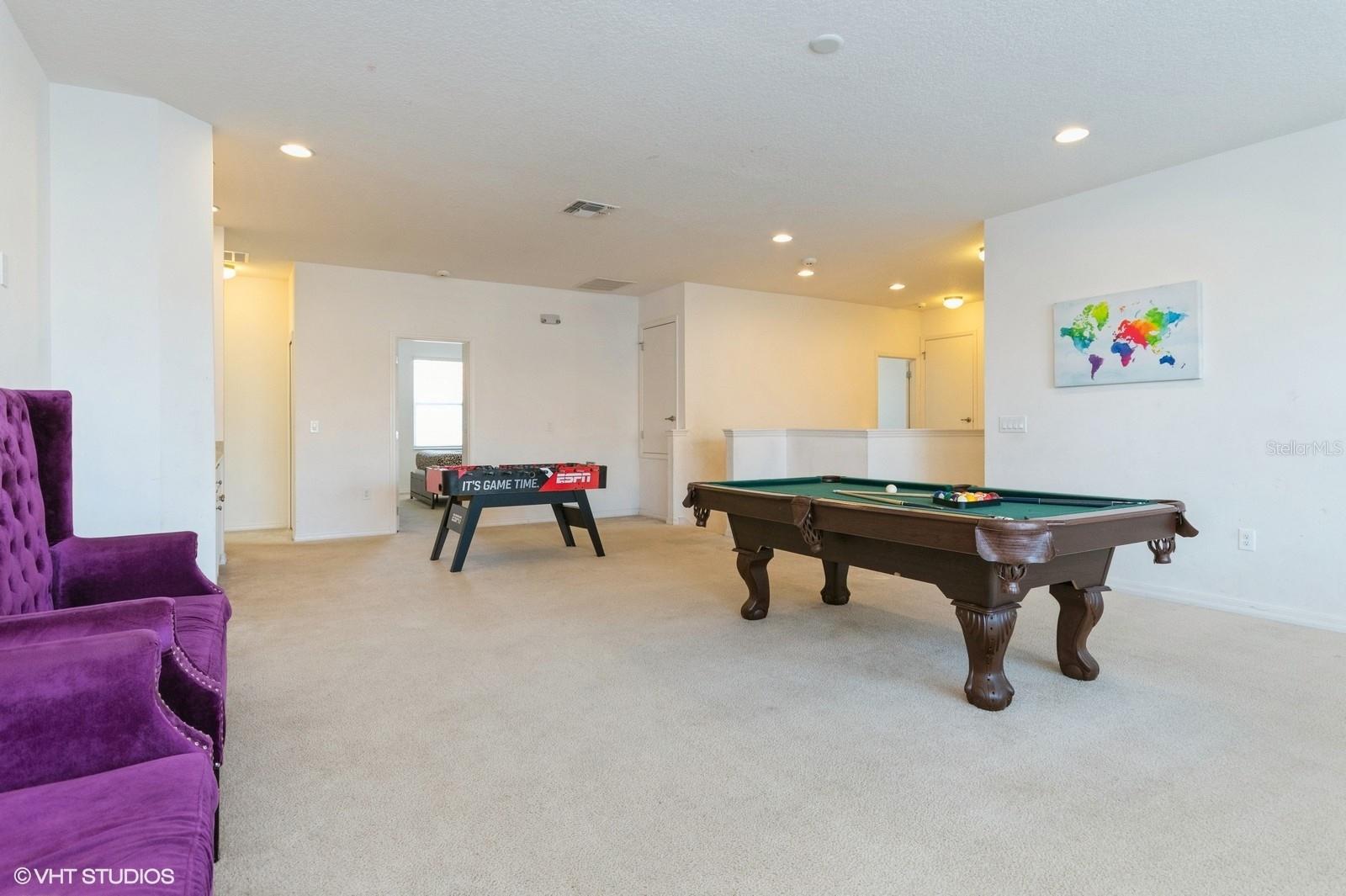 Listing photo id 41 for 7017 Oakwood Street