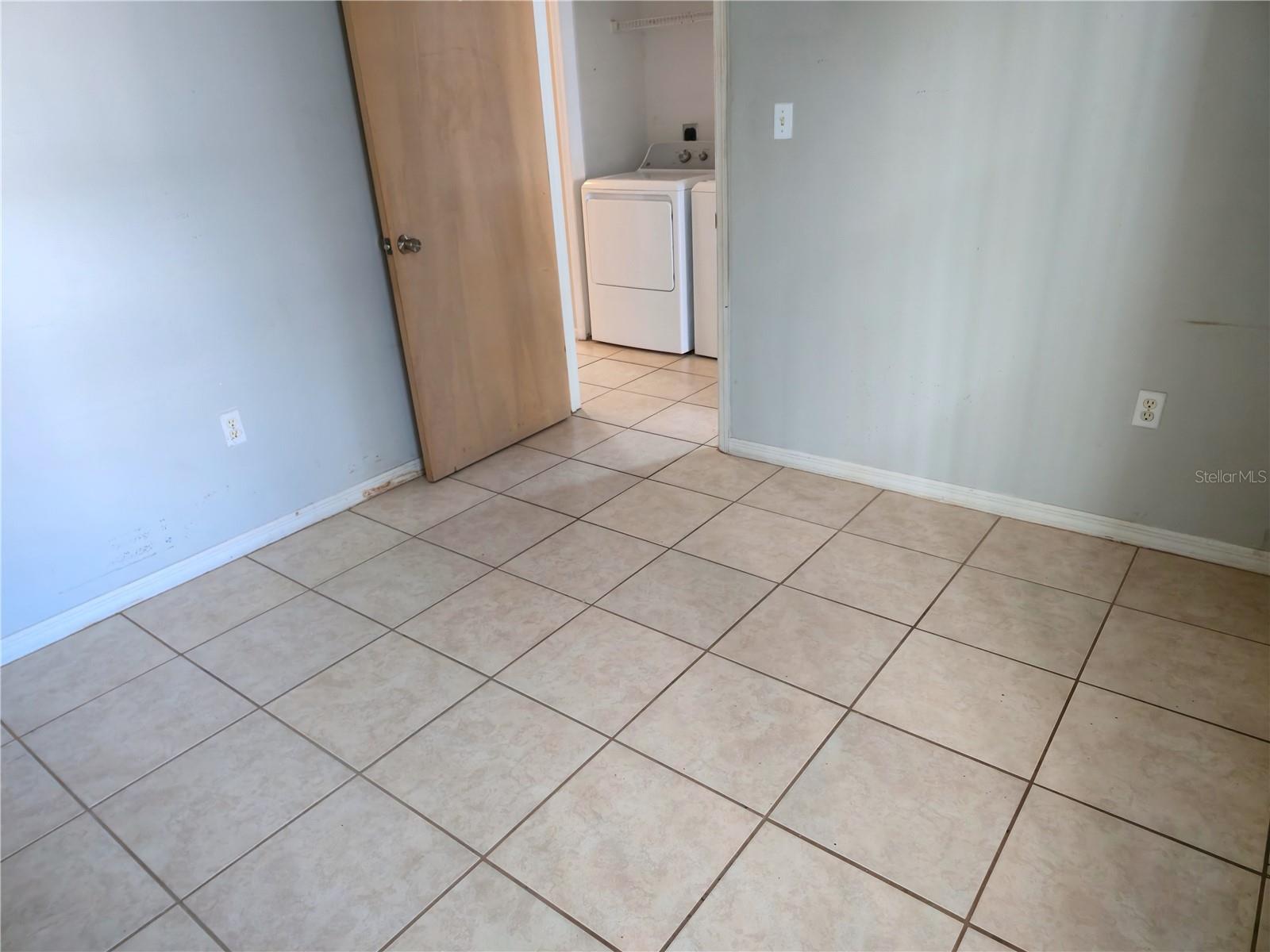 Image 13 of 29 For 3157 Britannia Boulevard B
