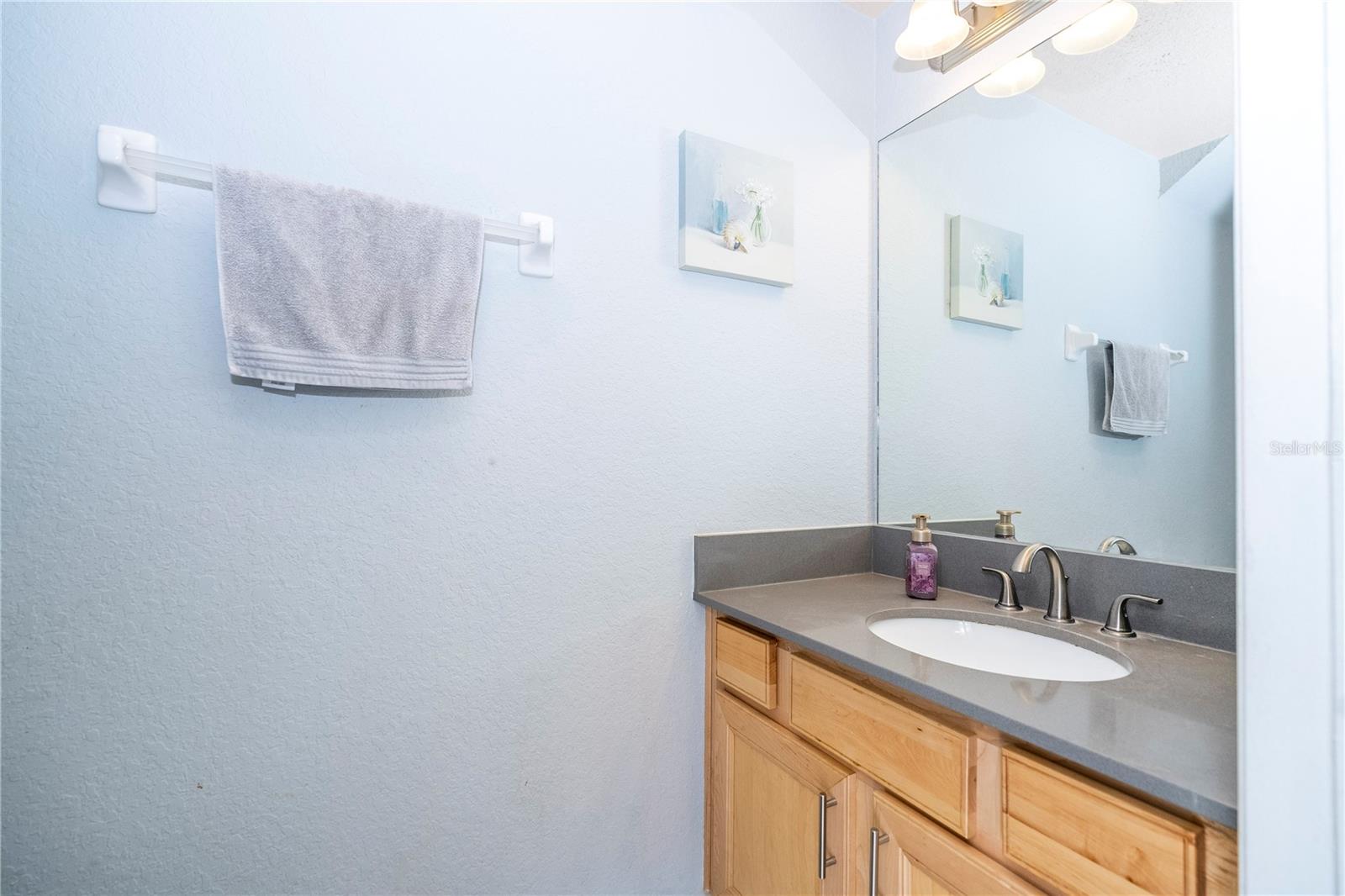 Image 26 of 69 For 17614 Woodcrest Way