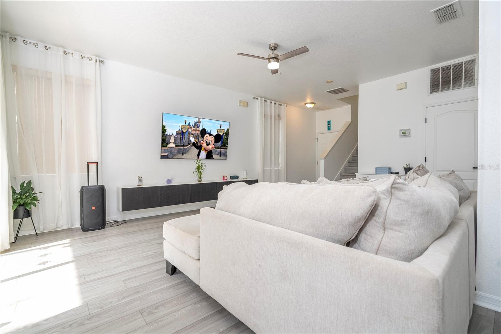 Image 42 of 69 For 17614 Woodcrest Way