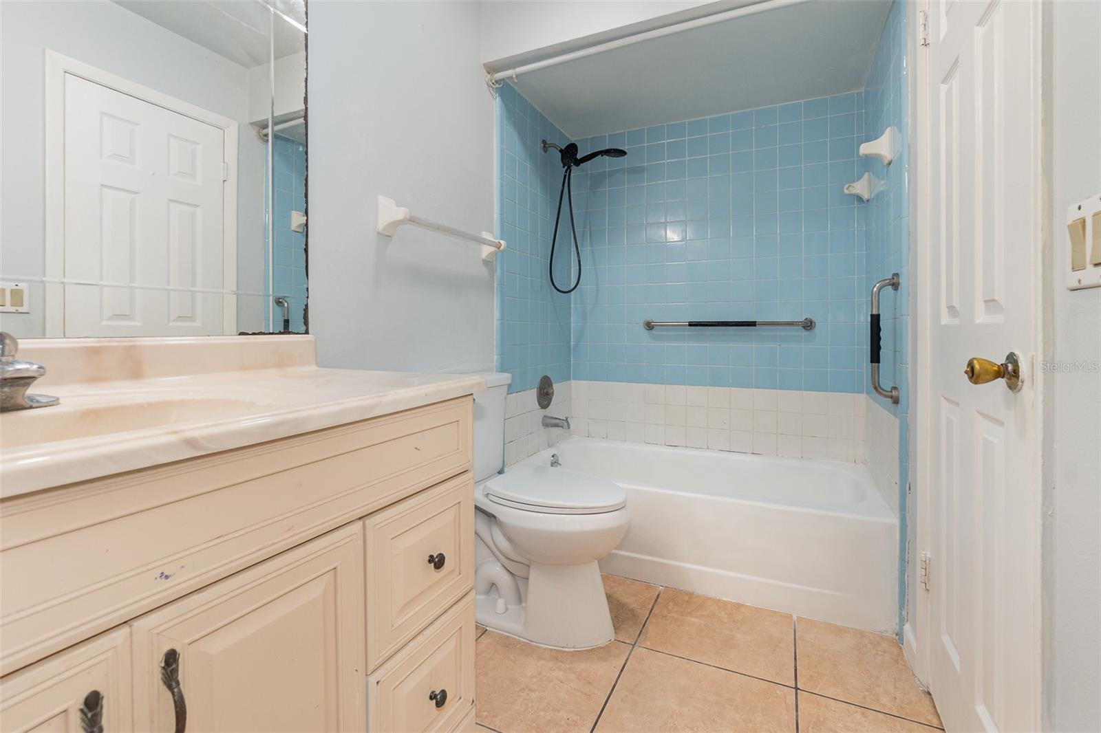 Image 15 of 26 For 450 Buena Vista Avenue