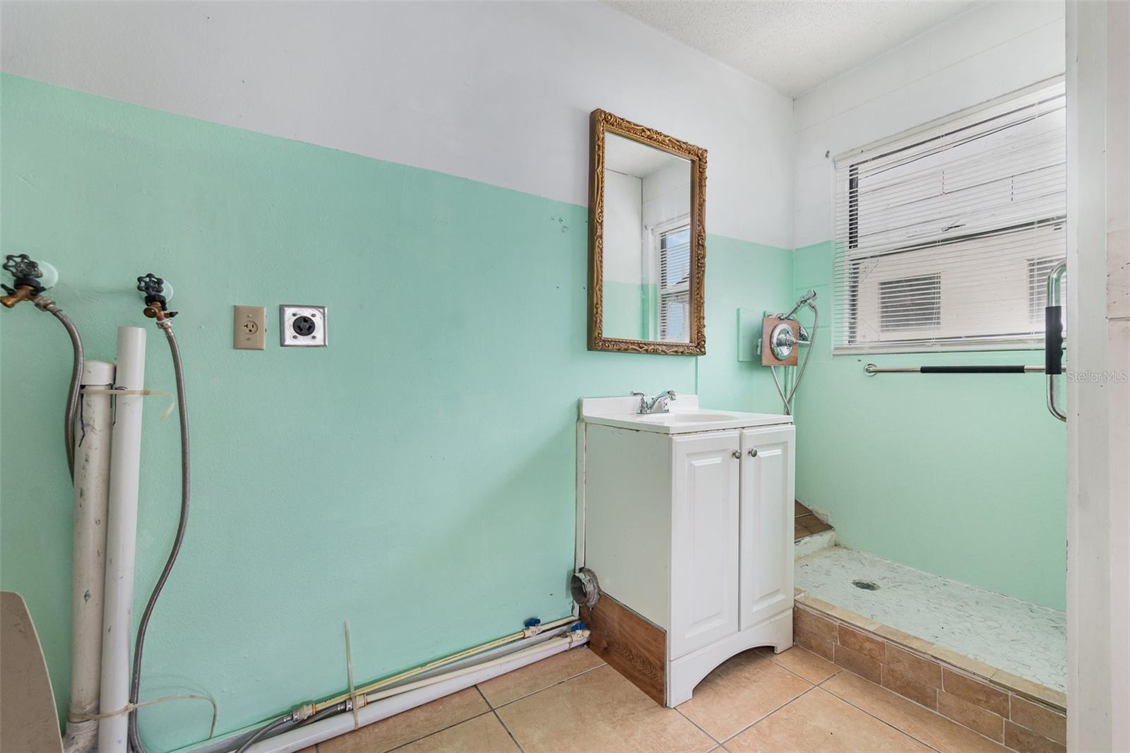 Image 17 of 26 For 450 Buena Vista Avenue