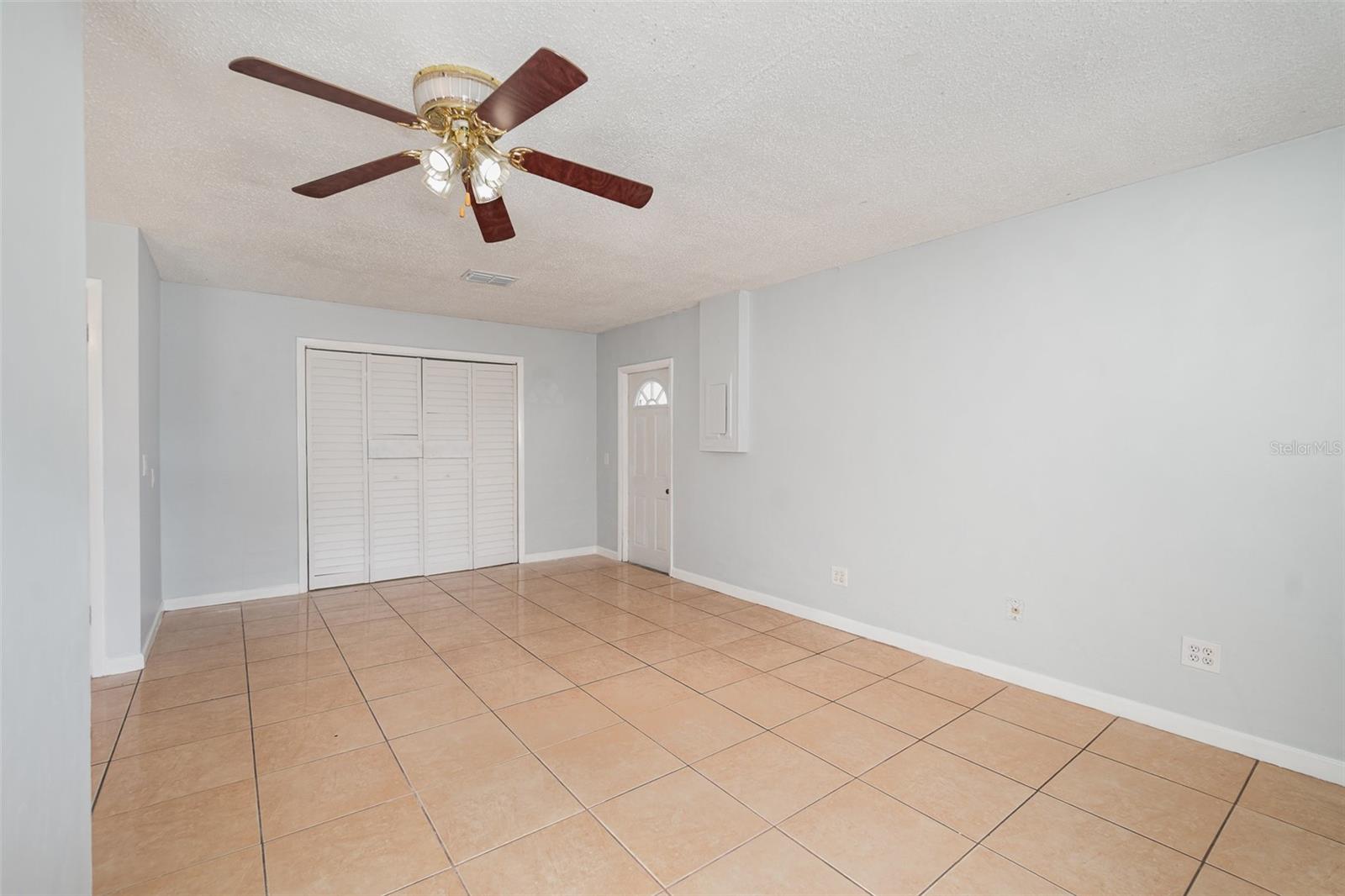 Image 18 of 26 For 450 Buena Vista Avenue